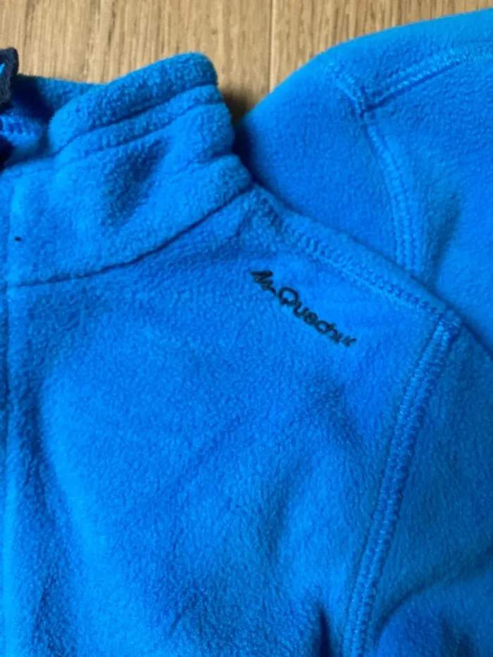 Lot 2 polaires ski taille 5 ans et t-shirt thermique 5 ans - photo numéro 6