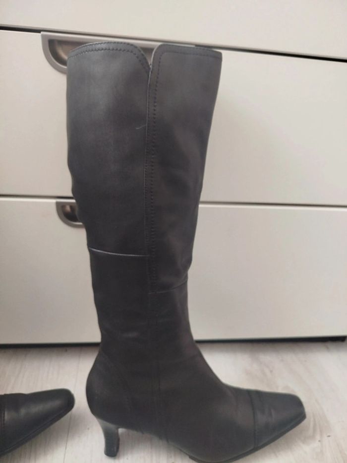 Bottes intérieur cuir pointure 37 , voir 38 - photo numéro 7