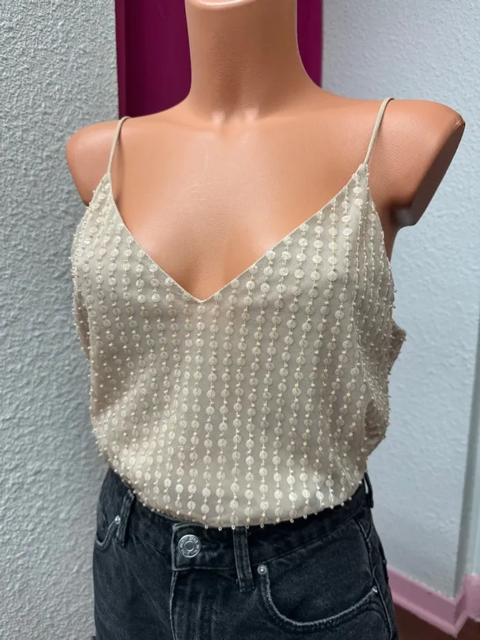 Débardeur beige à sequins et perles - photo numéro 4