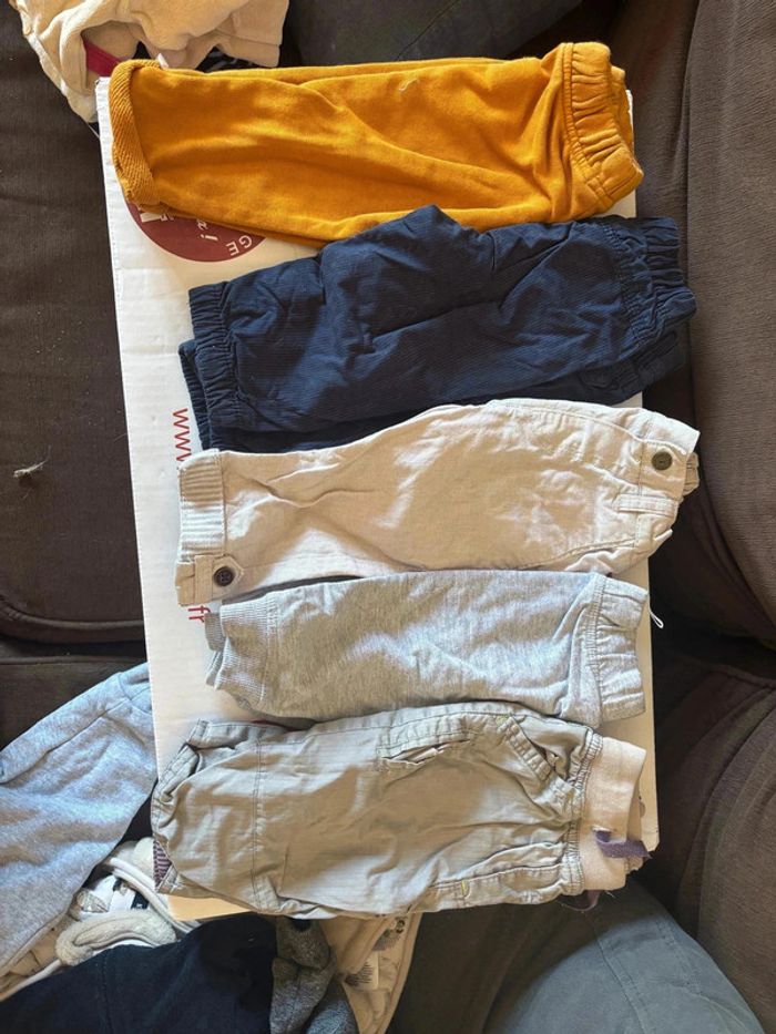 Lot  6mois garcon  (30 vetements) - photo numéro 7