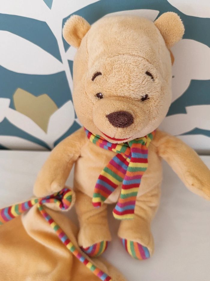 Doudou Winnie l'ourson mouchoir couverture Disney simba toys nicotoy - photo numéro 2