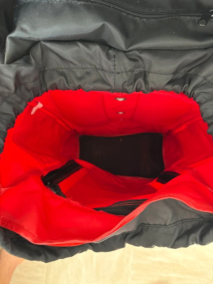 Sac Ferrari x Marlboro - photo numéro 8