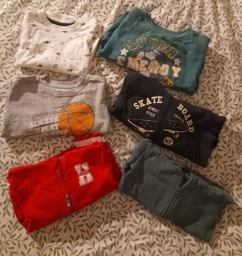 Lot vêtements garçon 👦 plusieurs tailles 
