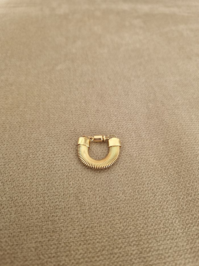 Boucle d'oreilles dorée vintage - photo numéro 2