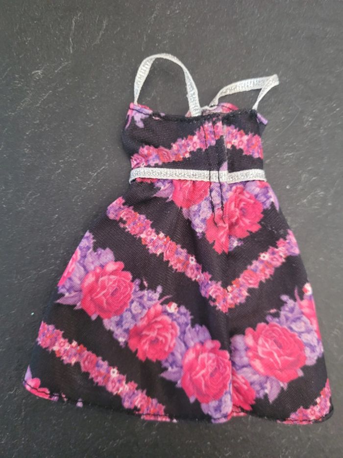 Robe barbie fashionista - photo numéro 2