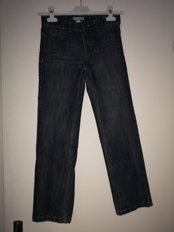 Jean LH  la halle taille 9 ans