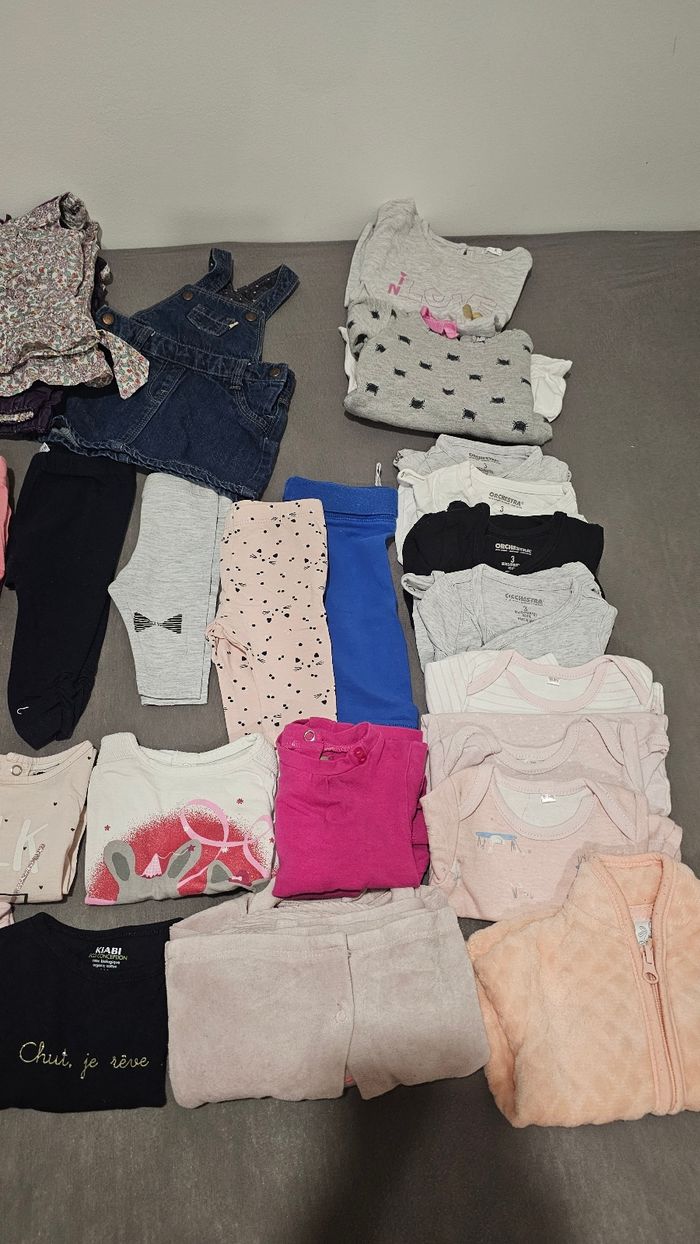 Lot vêtements 1-3mois - photo numéro 3