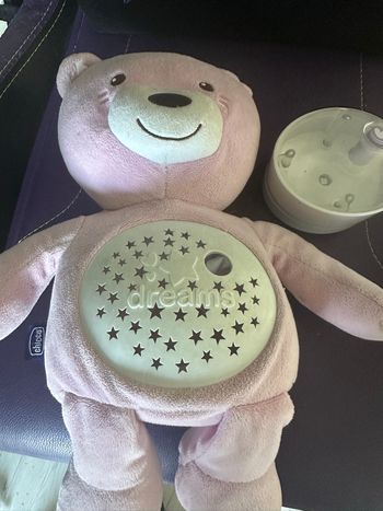 Nounours chanteur de berceuses 