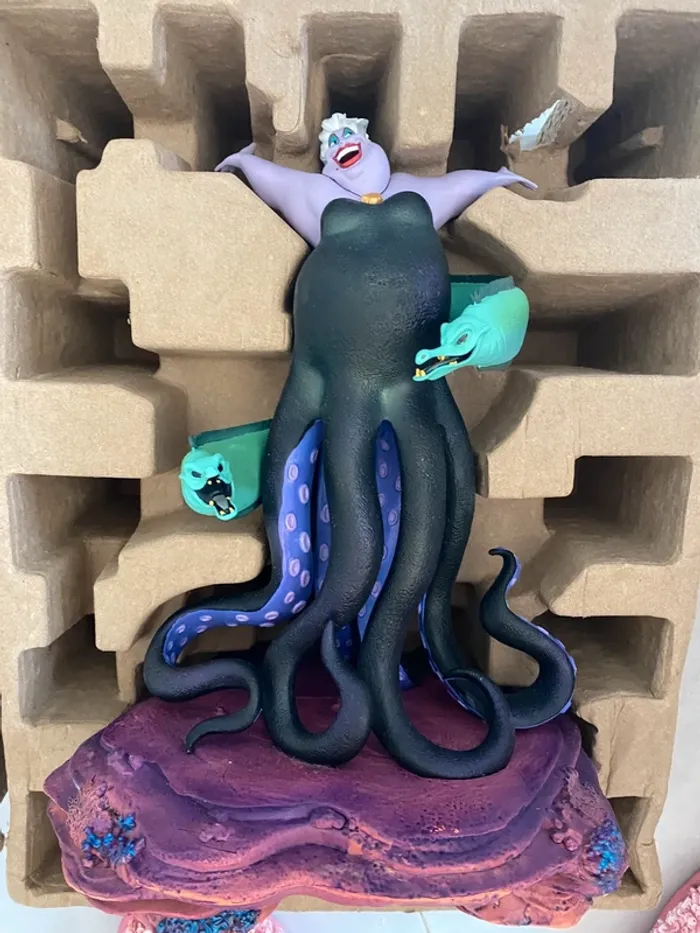 Figurine disney ursula