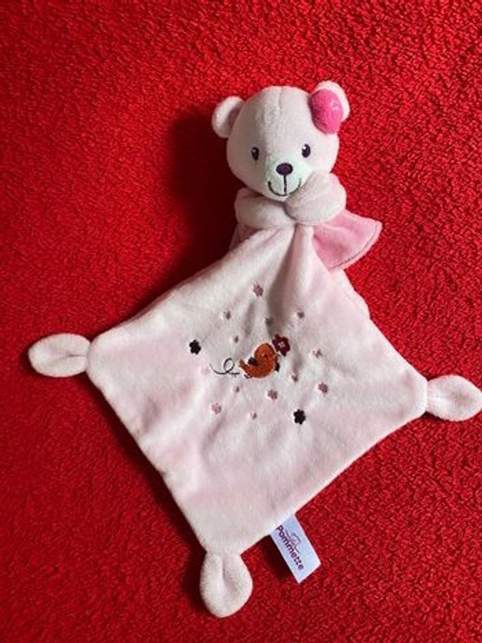 Pommette doudou ours rose robe Noeud mouchoir brodé oiseau neuf - photo numéro 1