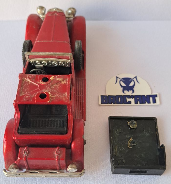 Voiture miniature 1930 Model J Duesenberg Town Car - Lesney Matchbox 1975 - photo numéro 4