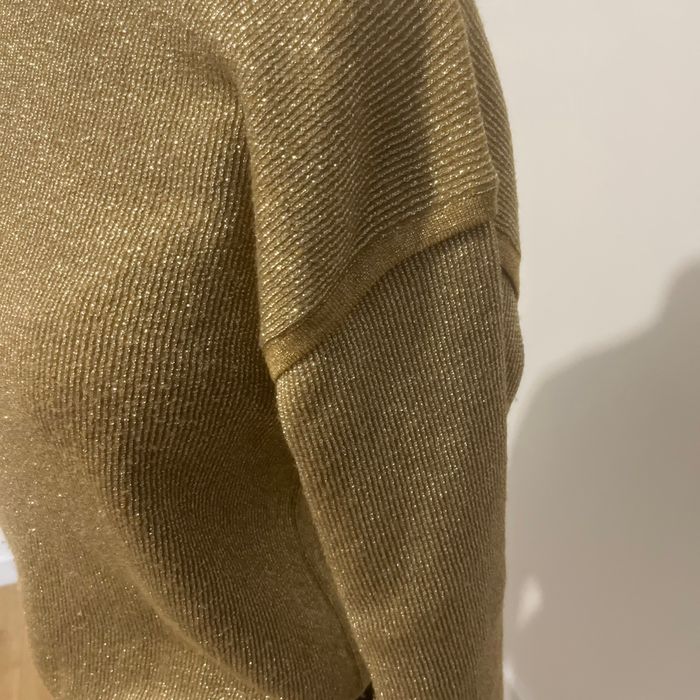 Pull doré Kiabi taille M - photo numéro 3