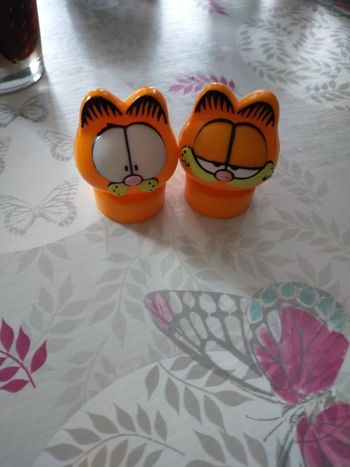 Lot de 2 Petites boîte Garfield vintage années 80 90 collection