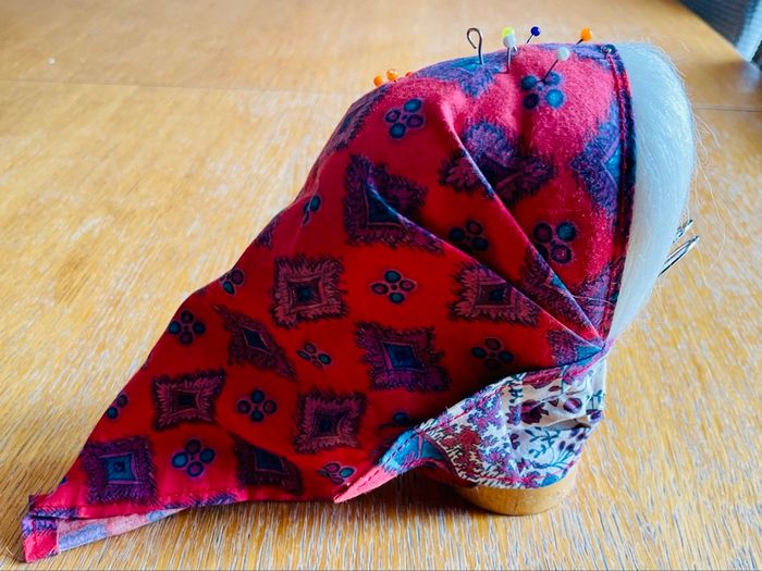 Porte-epingles, dé, ciseaux humoristique - photo numéro 5