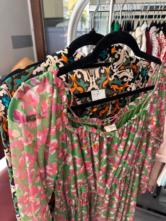 Lot de 35 vêtements femme (tailles 34 à 40) Déstockage - photo numéro 20