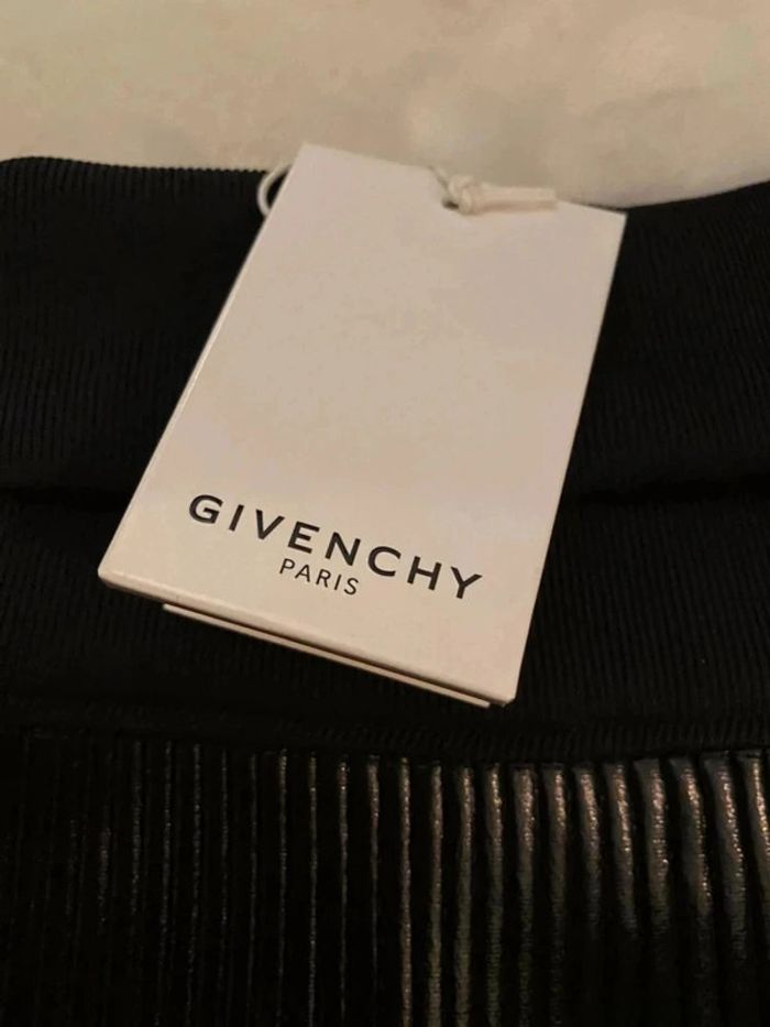 Belle jupe midi Givenchy 6 ans - photo numéro 6