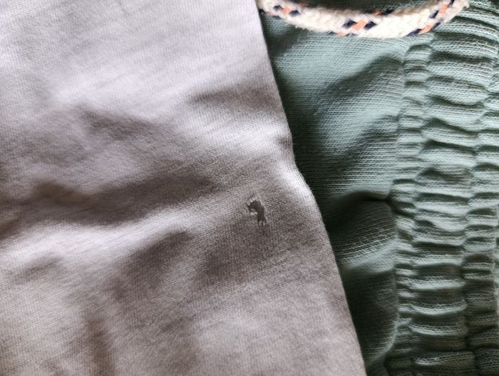 Lot vêtements 3 ans garçon avec défauts – idéal crèche ou nounou – petit prix - photo numéro 5