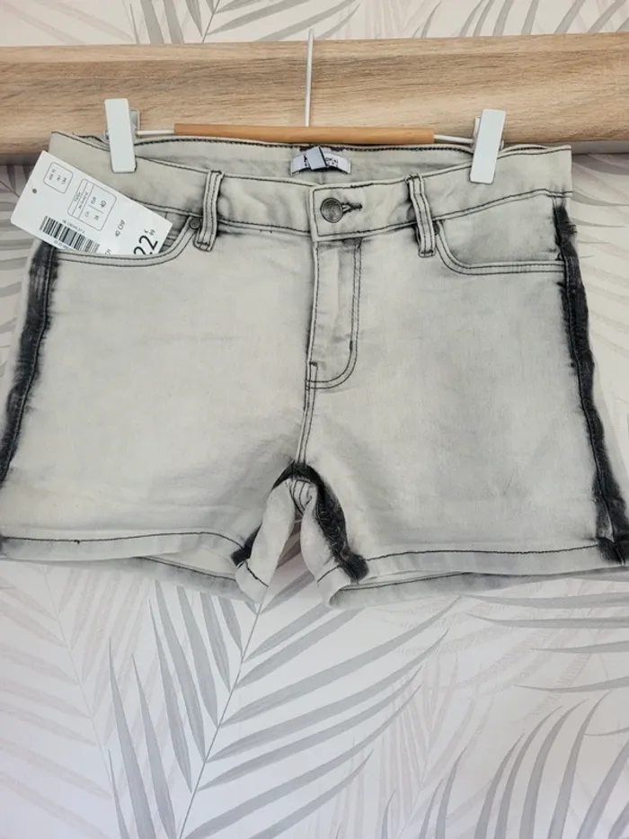 Short en jean stretch taille 40 kookai neuf - photo numéro 2