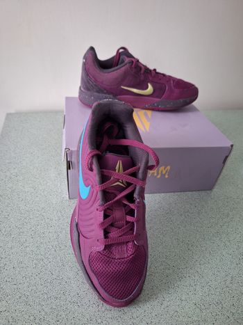 Baskets 38.5 Nike Ja 2 Stargazer.