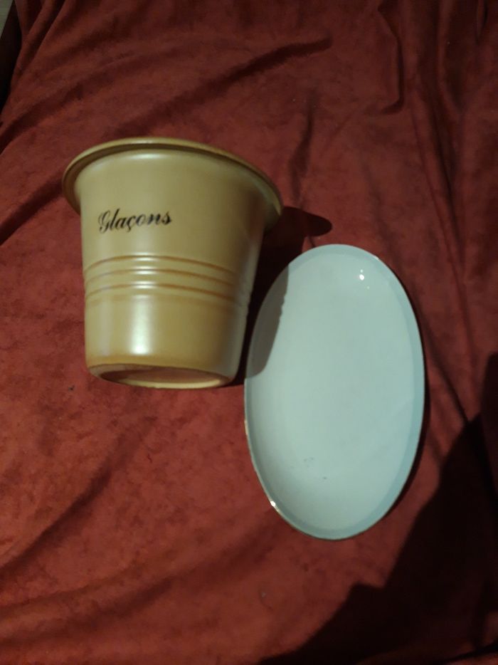 Lot plat et seau a glaçons