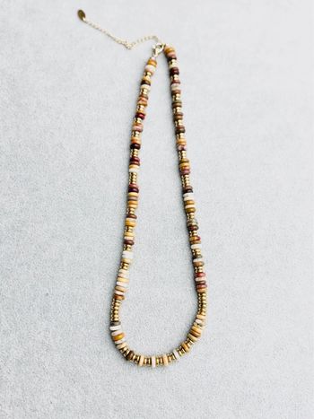 Collier perles marron beige