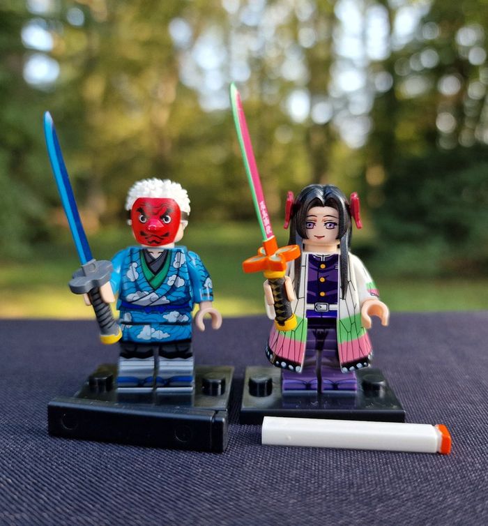 Minifigure Manga Demon Slayer Urokodaki sakonji et Kochou Kanae