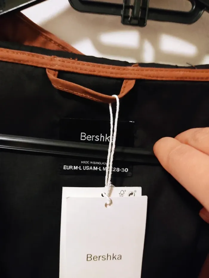 Veste à capuche Bershka neuf - photo numéro 8