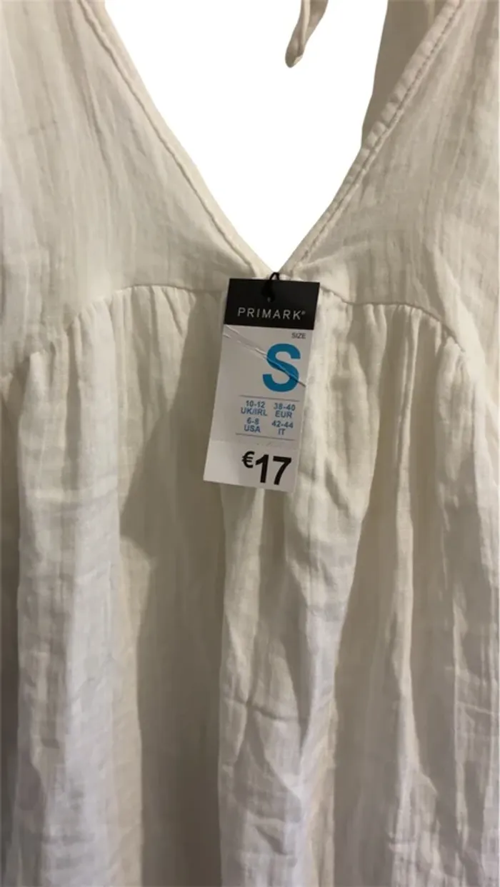 Robe Primark neuve avec étiquette S - photo numéro 2