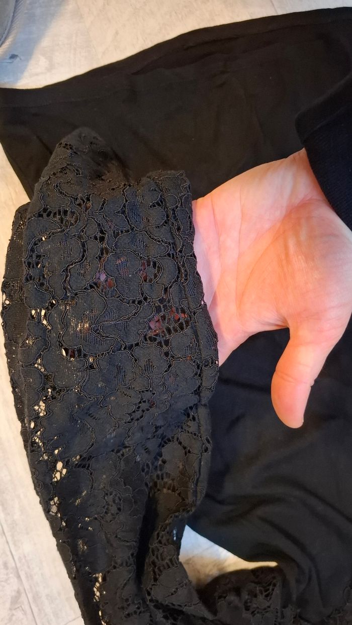 Blouse/Haut manches dentelle - photo numéro 3