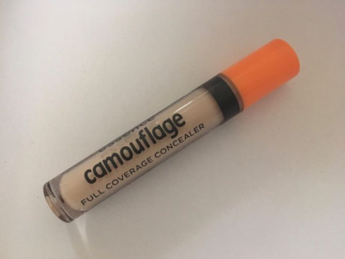 Full Coverage concealer Camouflage Essence neuf