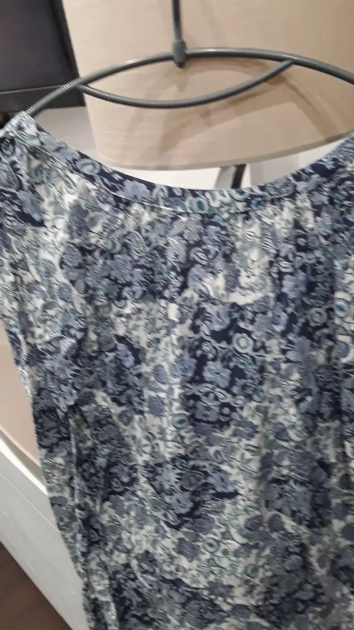 Blouse ble6 et blanche - photo numéro 4