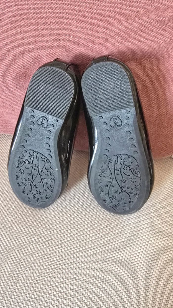 Ballerines 🥿 taille 19 - photo numéro 3