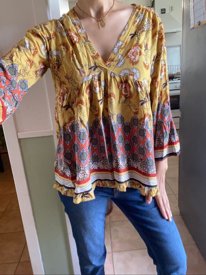 Blouse fleuri aux motifs colorés, très bon état , taille 38 - photo numéro 9