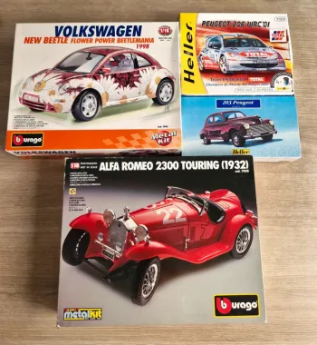 Lot de 4 Voitures Maquettes Heller Bburago