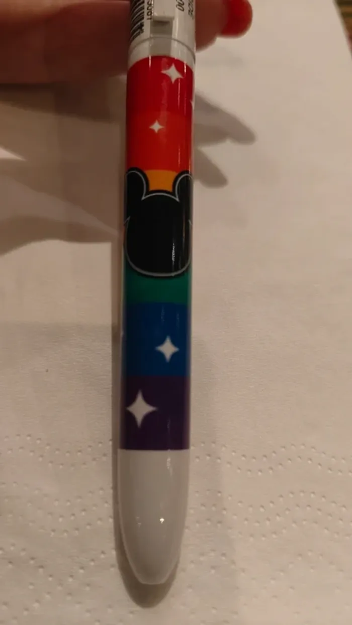 Stylo Bic 4 couleurs Neuf Disneyland Paris Mickey pride - photo numéro 5