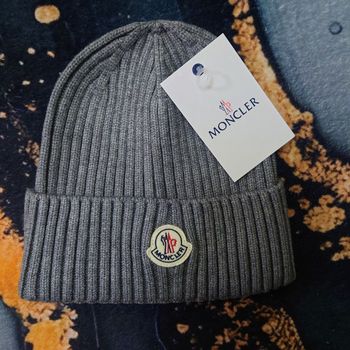 Bonnet Moncler Gris, neuf