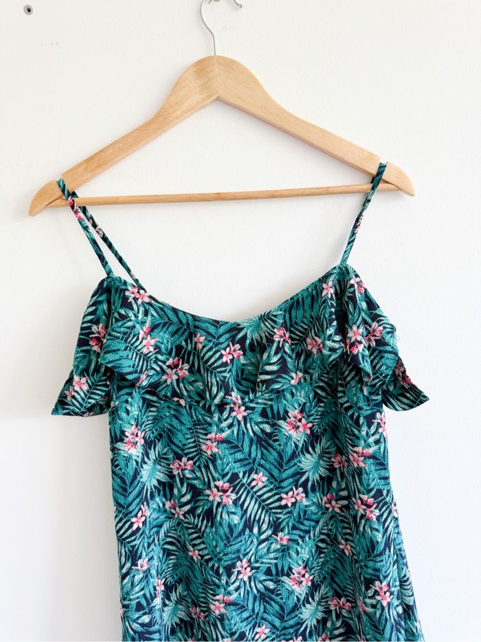 Robe été épaules dénudée vert à motifs floraux kiabi taille 38 M - photo numéro 3