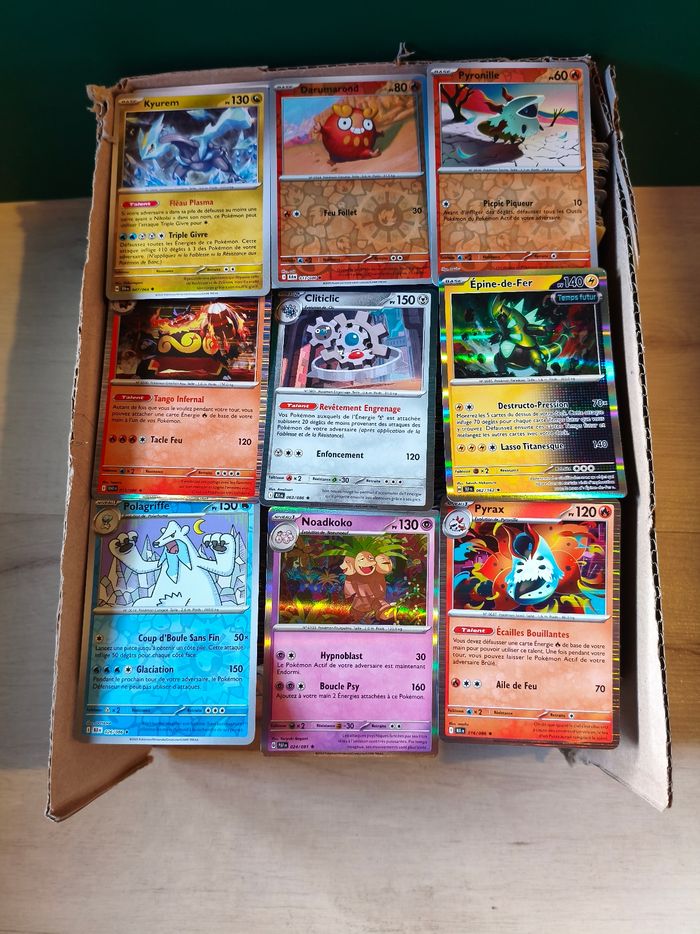 Lot de 100 cartes Pokémon VF en très bon état