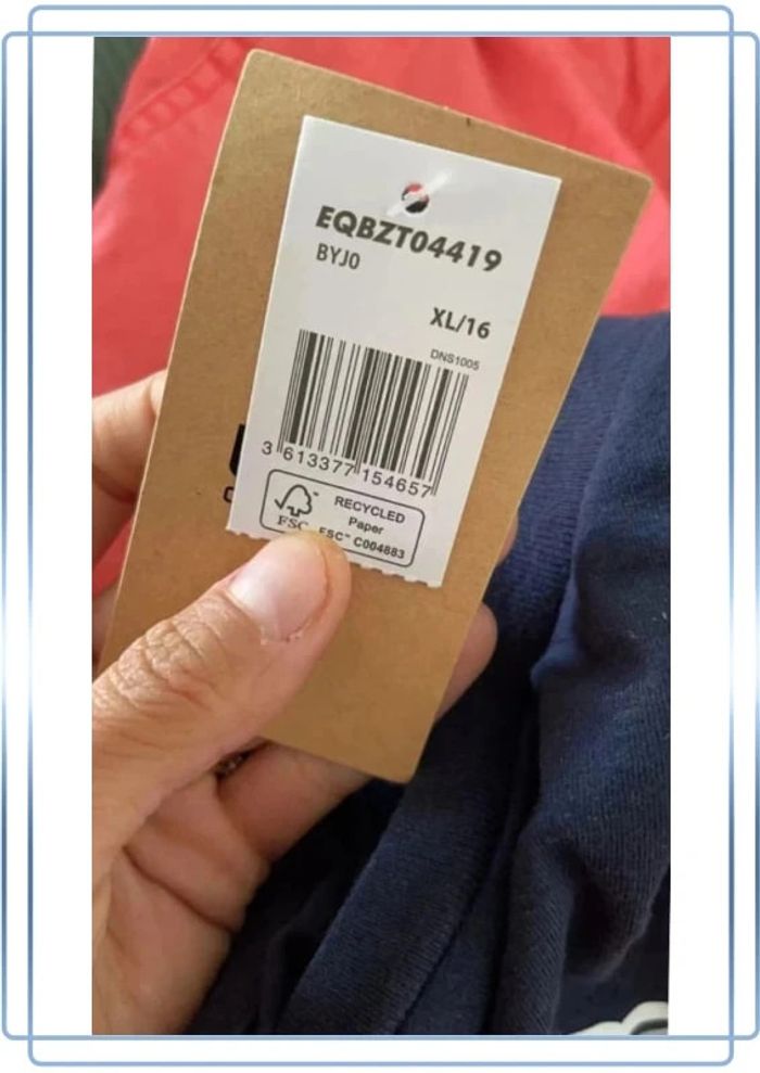 Beau t-shirt manches courtes 16 ans QuickSilver neuf - photo numéro 3