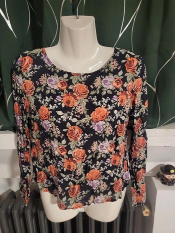 Magnifique haut fleur femme s
H&m divided taille 36