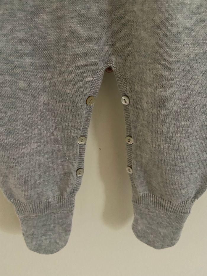 Combinaison bébé grise neuve - photo numéro 4