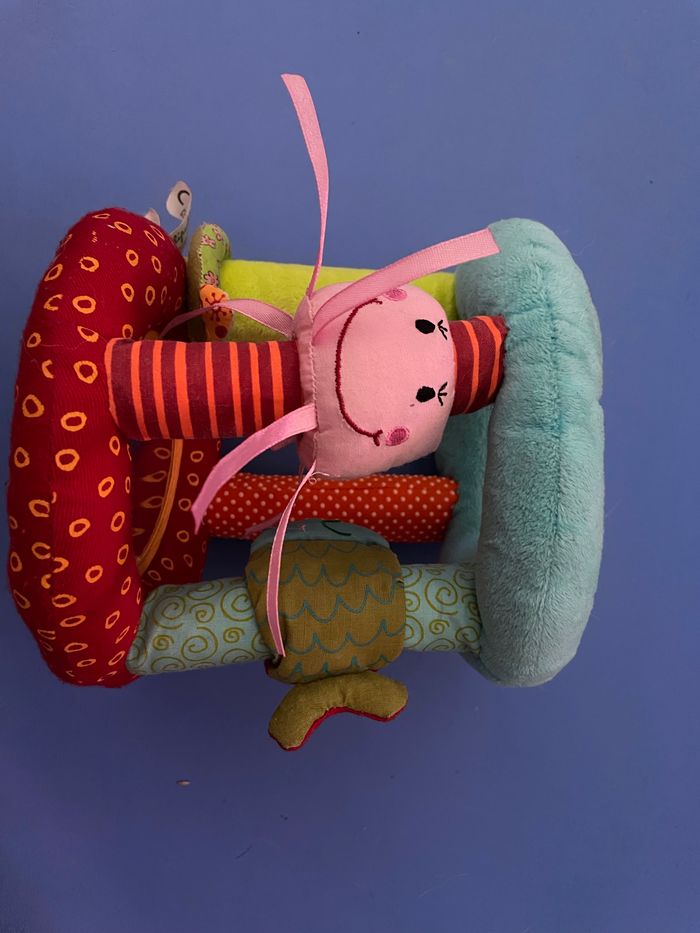 Jouet en tissu pour motricités fin du bébé