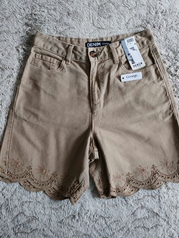 Short neuf George taille 36