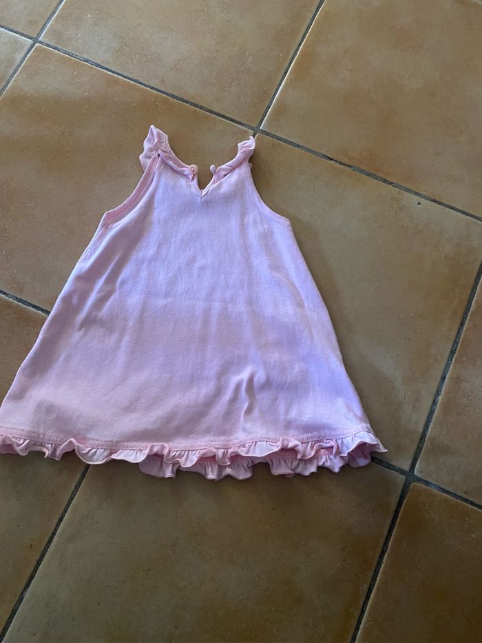 Robe Rose 6 mois kiabi bebe très bon état - photo numéro 2