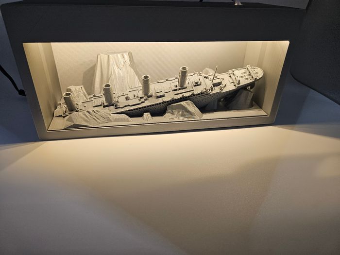 Lampe lumineuse à led titanic - photo numéro 5