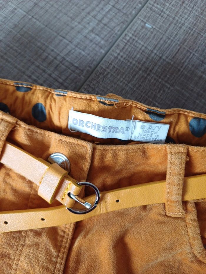 Short hiver 8 ans orchestra très bon état - photo numéro 2