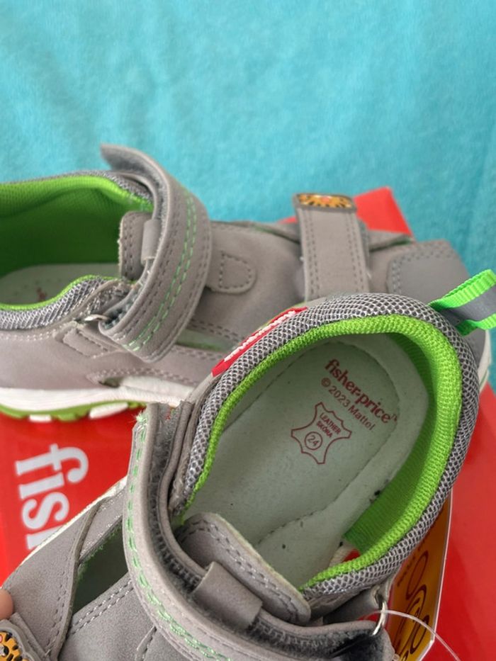 Sandales nus pieds Fisher Price 24 neuf - photo numéro 7