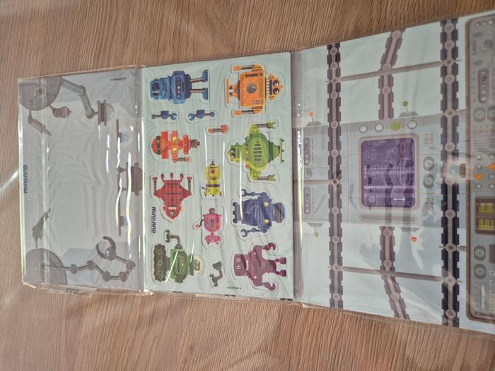 Miniland Crazy Robots 🤖 Jeu Magnétique NEUF - photo numéro 2