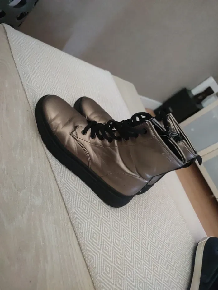 Chaussures montantes noires et doré Geox 37 - photo numéro 3