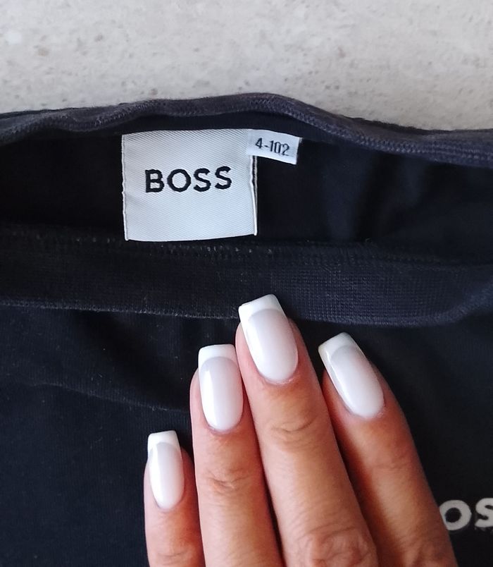 Tee shirt manches courtes noir taille 4 ans boss - photo numéro 2